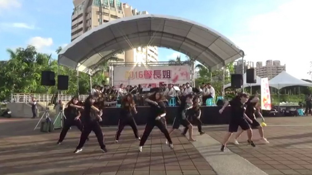 南大附中熱舞社表演