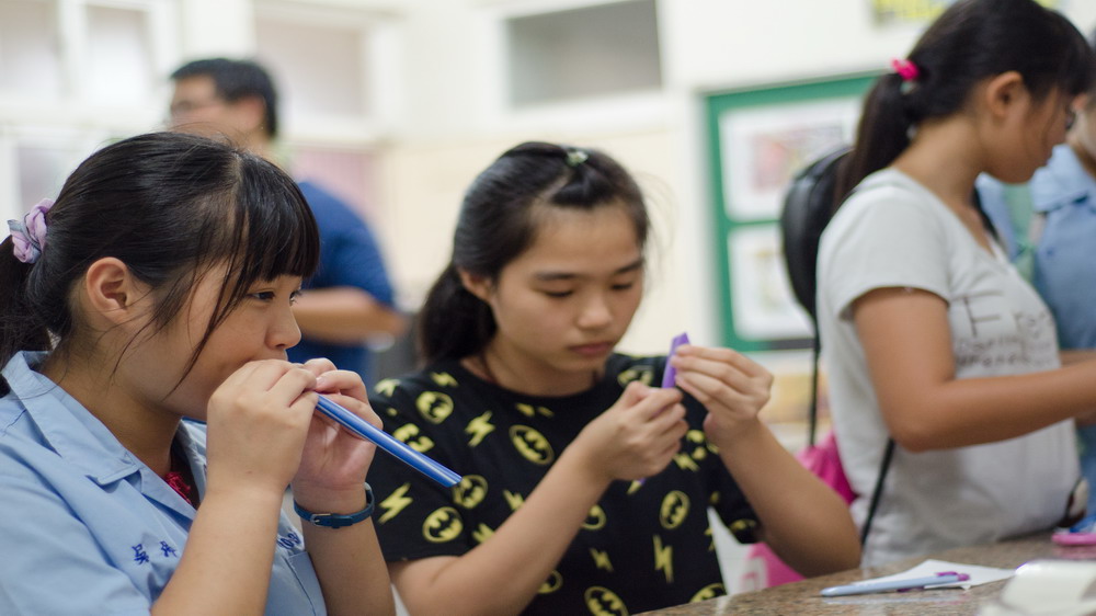 吸管笛發聲原理互動情形