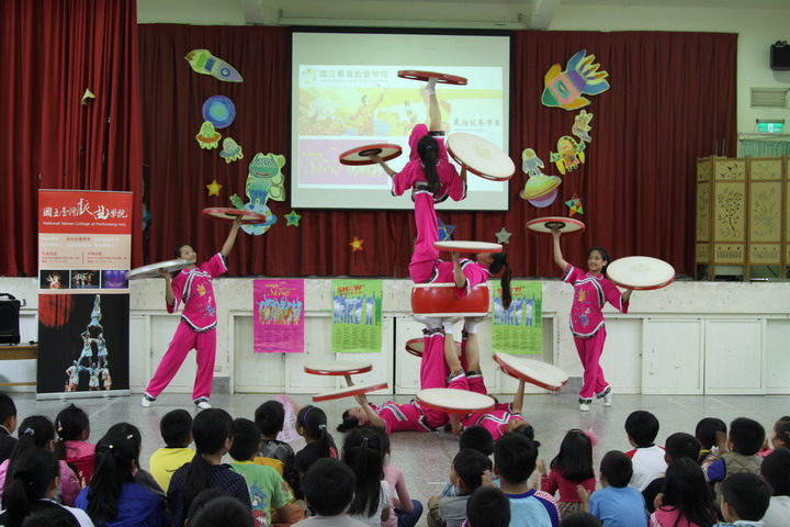 精采的足技表演