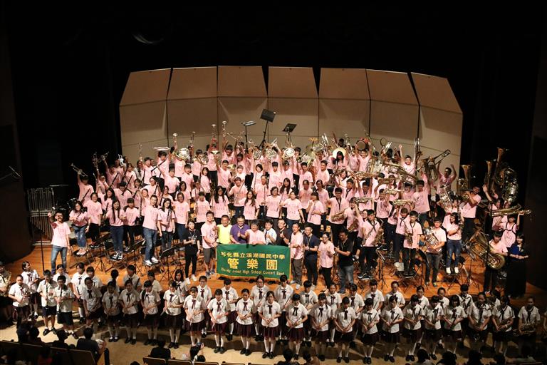 演出結束全體合影