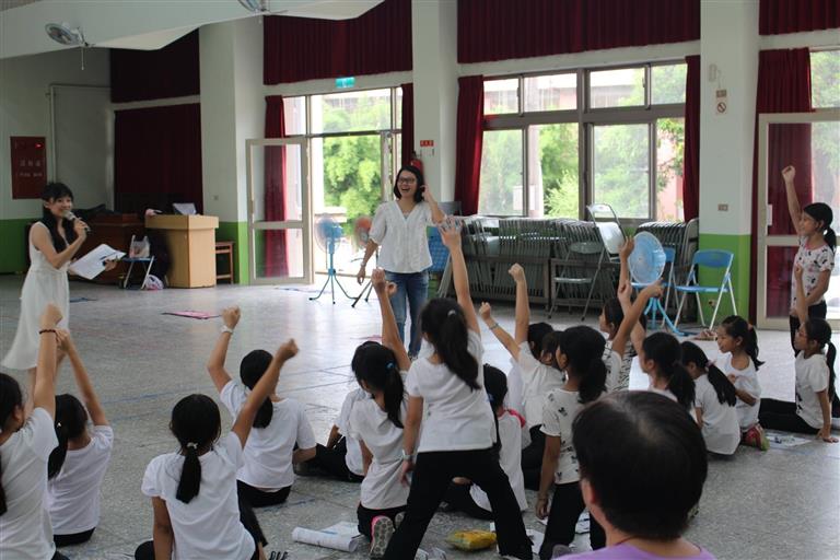 9/26 竹崎國小  踴躍的有獎徵答