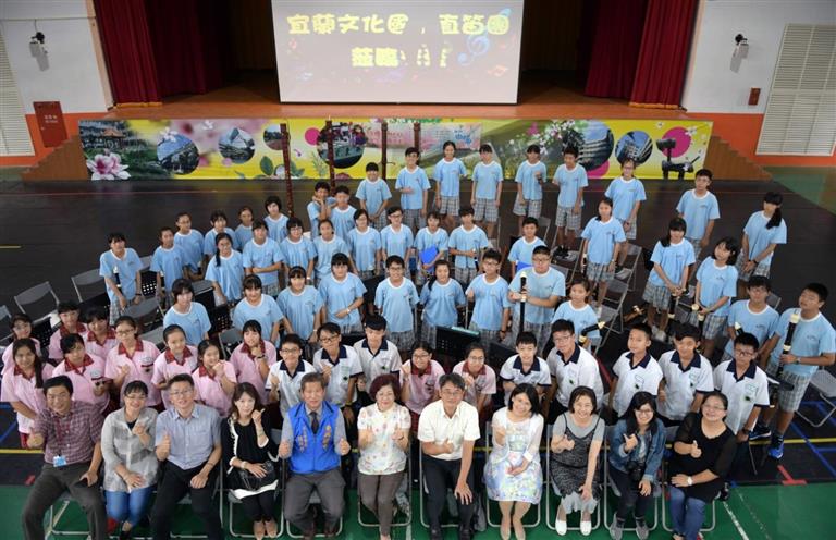 文化國中、東興國中直笛團所有師生大合照