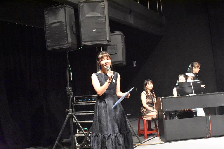 美術館主持人導聆樂曲