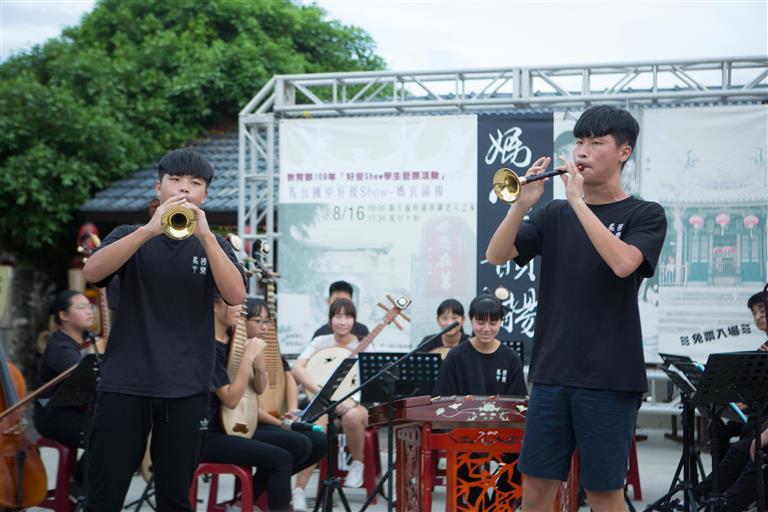 篤行十村演出情形