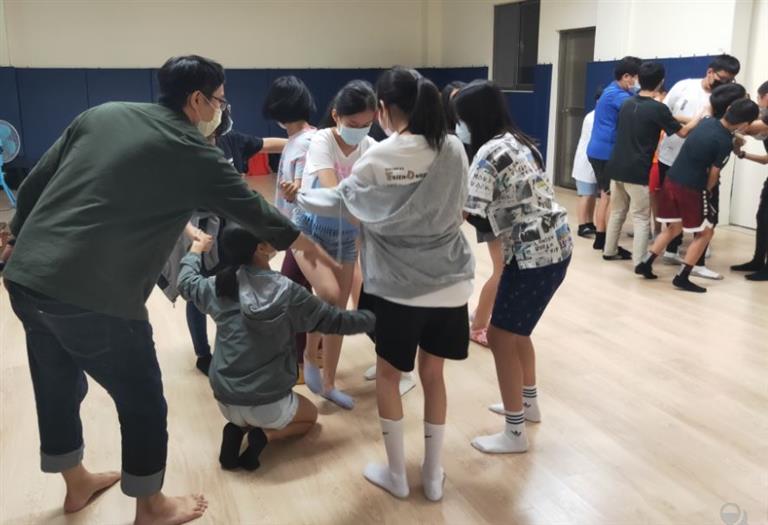 5月時在石牌國小的青春期表演課3