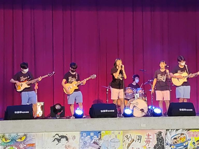 吉他社表演