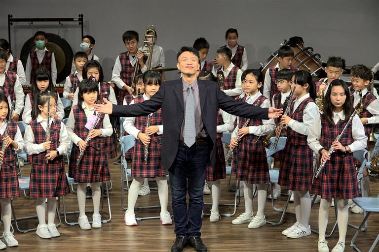 宜蘭新生國小管樂團演出