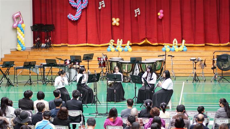 臺北市立石牌國民中學成果圖