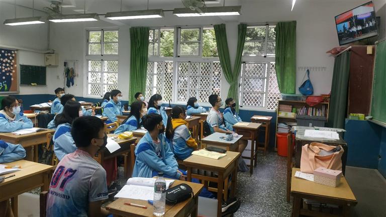 每班直播觀眾與演出者