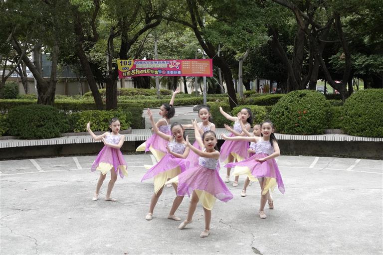 新北市仁愛國小