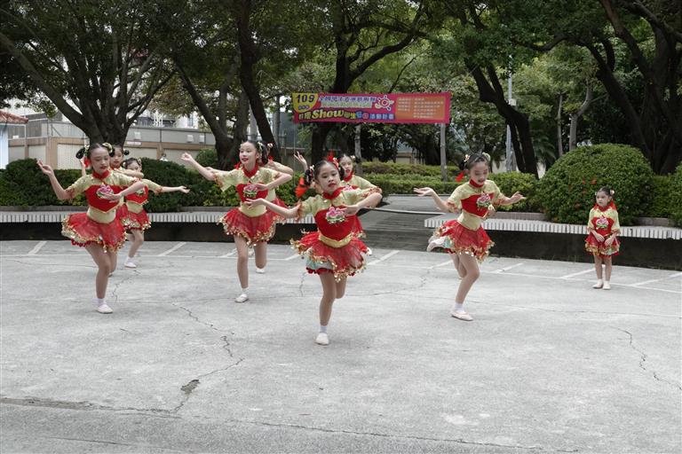 新北市仁愛國小