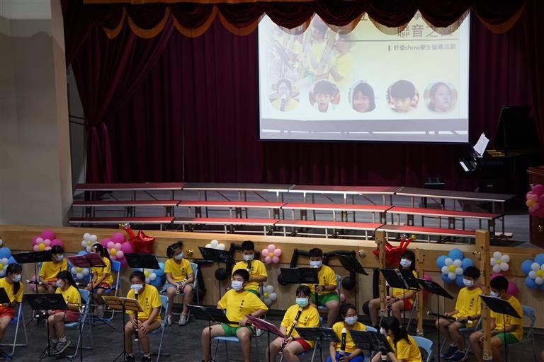 直笛隊演出