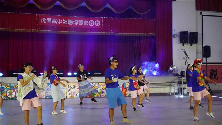 童軍團表演