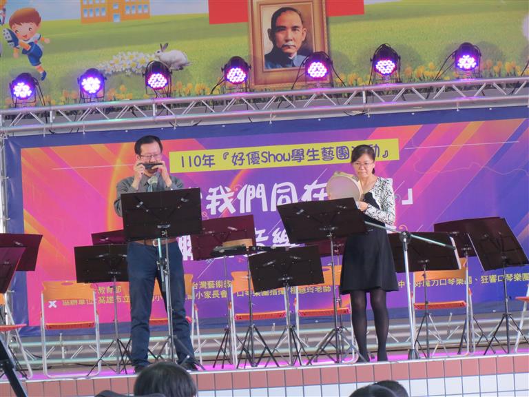 狂響口琴樂團口琴手鼓演出
