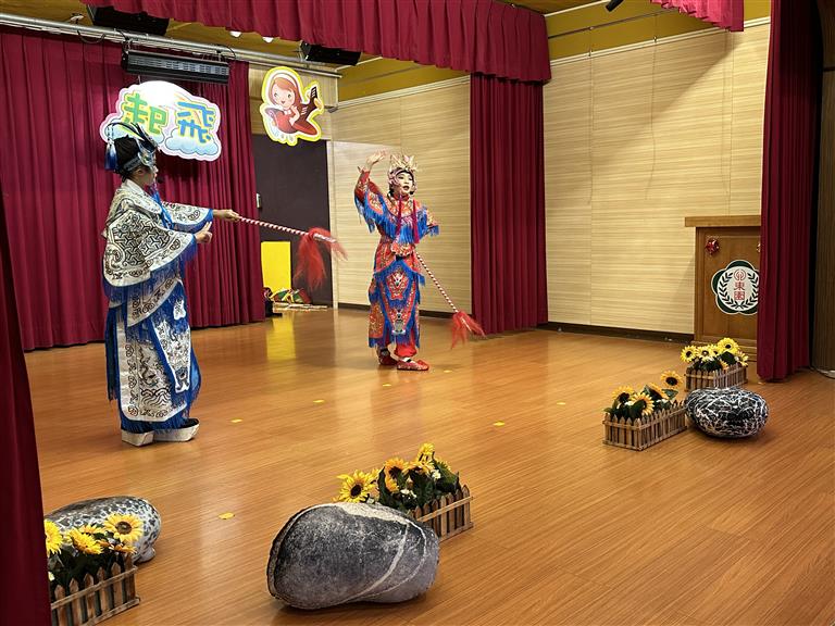 1111東園國小演出-薛樊橋段剪影