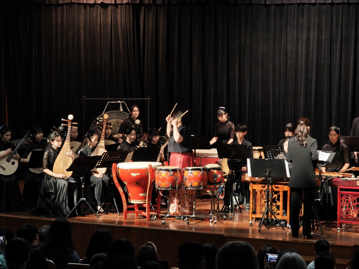 東岸有花:花女國樂年度音樂會演出打擊協奏-龍騰虎躍