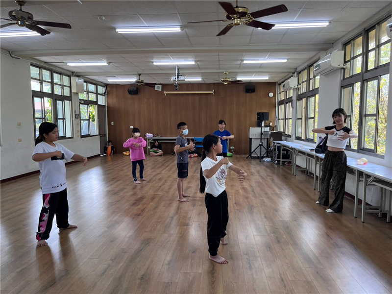 113學年度高雄市溝坪國小藝術深耕教學計畫-舞蹈青春溝坪飛揚_封面照片
