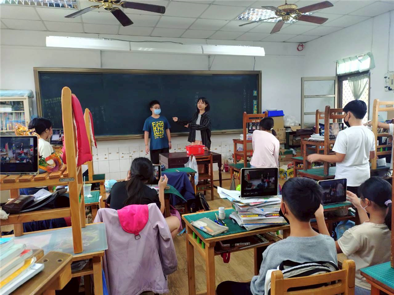 六年級利用iPad進行腳本拍攝