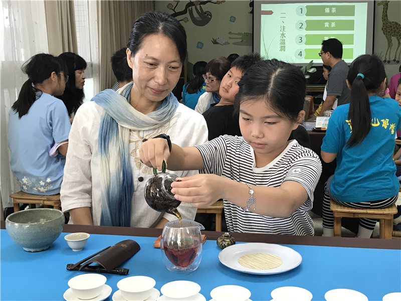 茶席中嘗試執壺