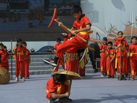 金獅陣參加南鯤鯓代天府平安鹽祭藝陣演義表演