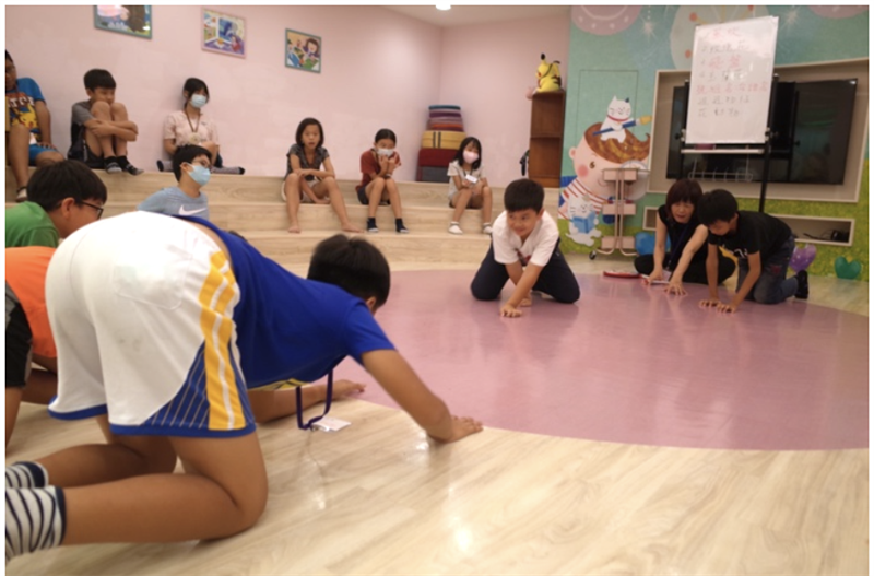 山貓逐著鯪鯉仔/無法度咬鯪鯉仔 哈哈哈 哈哈哈