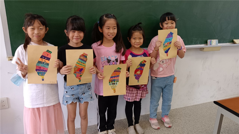 台灣/地形地貌~黏土創作(色系連想/花卉/幾何搭配)