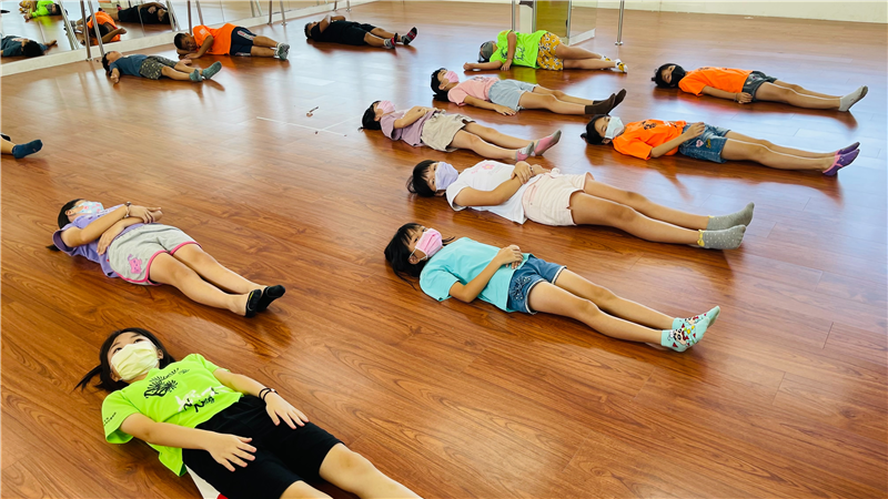 上課前進行肢體律動