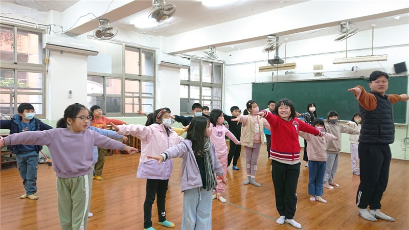 戲曲走位與基本功練習