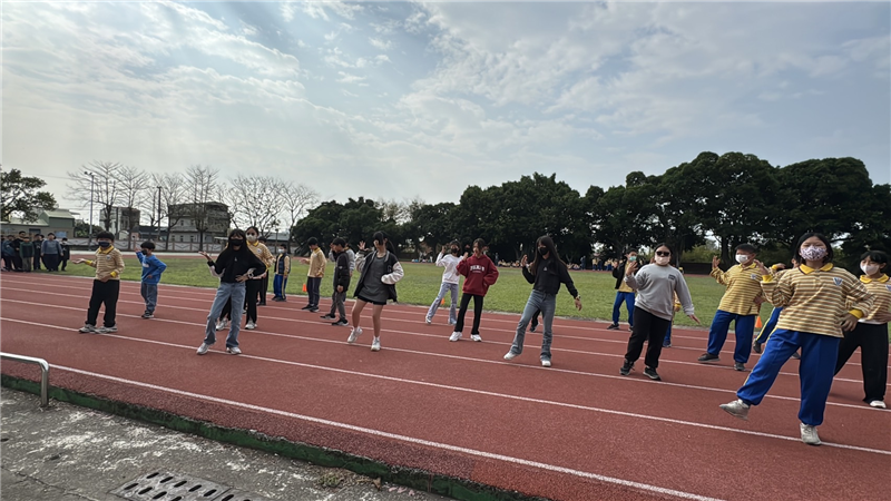 五年級群舞練習(整齊度)