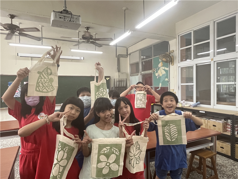 我設計的專屬餐袋