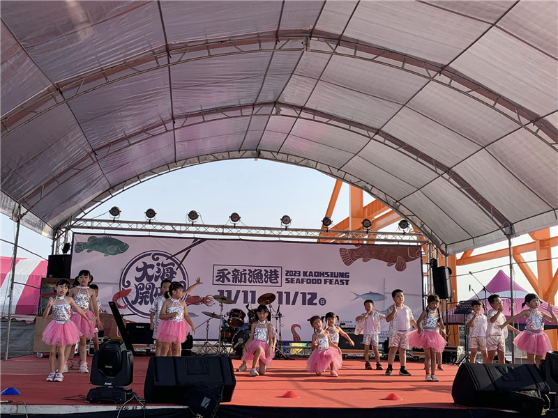 低年級石斑魚節表演