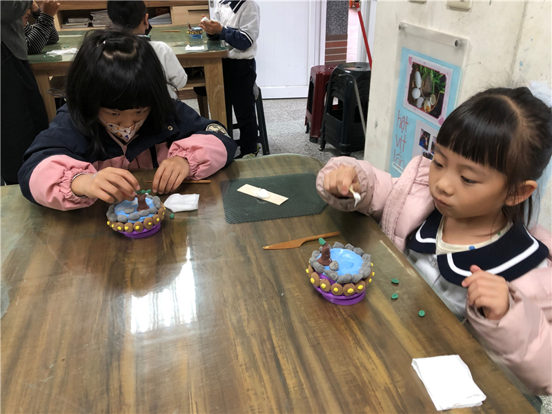一年級學生創作中