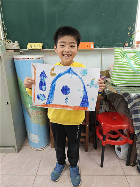低年級形狀創意畫作品