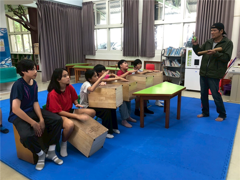 仔細聽老師講解節奏