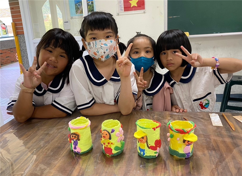 一年級學生與作品