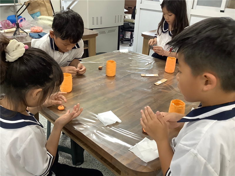 一年級學生創作中