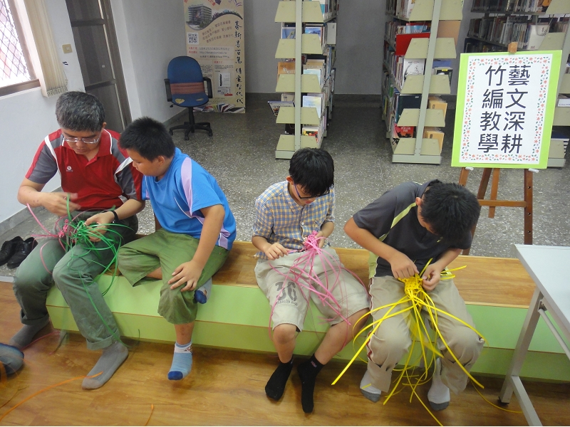 學生打包帶編織課程