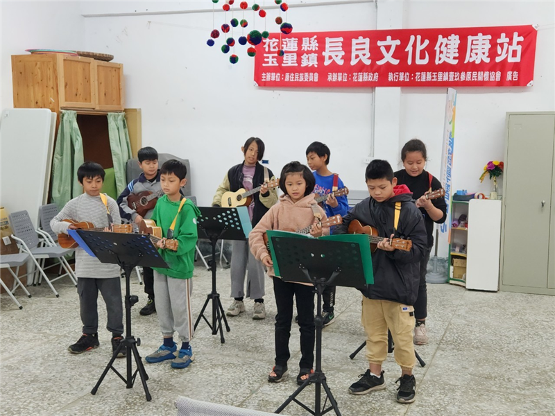 良文健站烏克麗麗演出分享