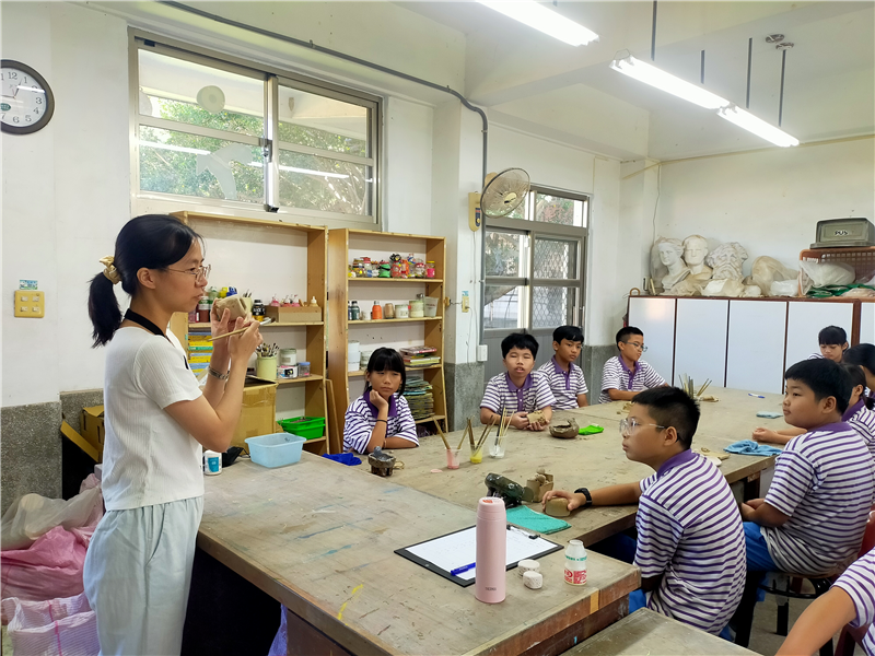 台東縣113學年度賓朗國民小學藝術與人文領域深耕學校計畫「賓」紛彩顏「朗」澈視界_封面照片