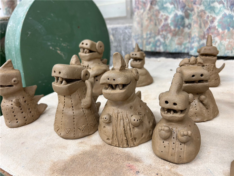 學生完成的作品之一，等待乾燥後上釉料